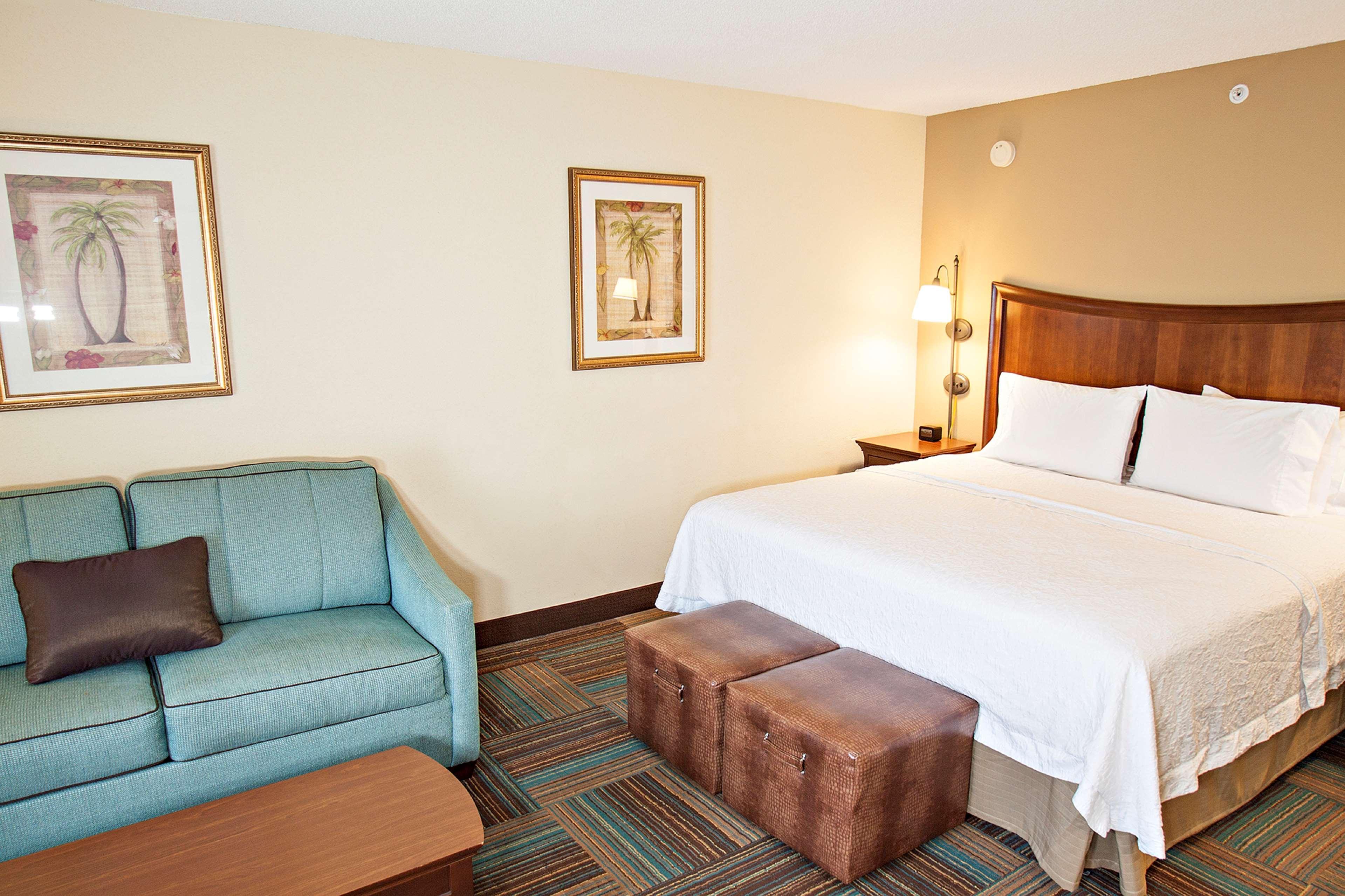 Hampton Inn & Suites Fort Myers-Colonial Boulevard Екстер'єр фото