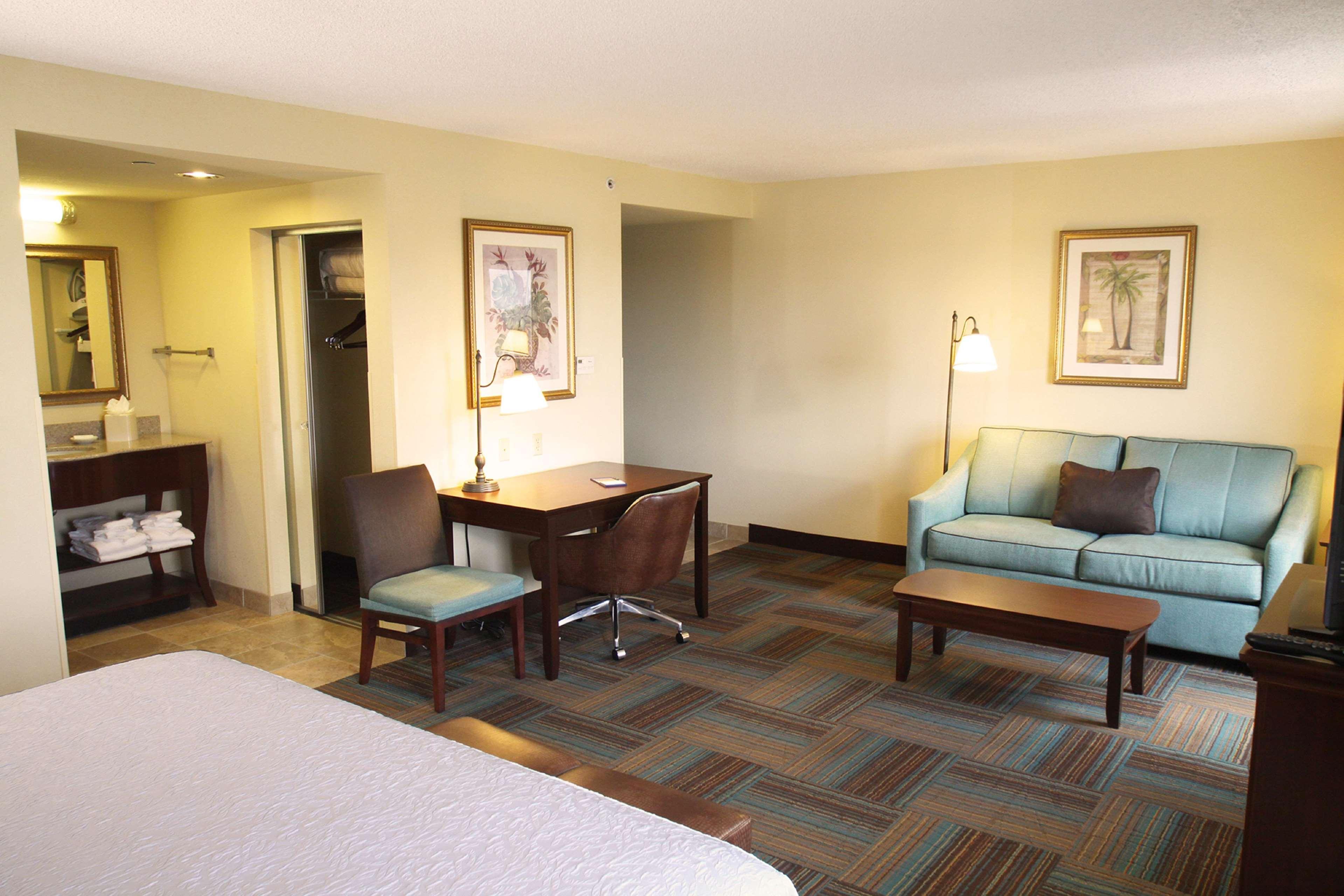 Hampton Inn & Suites Fort Myers-Colonial Boulevard Екстер'єр фото