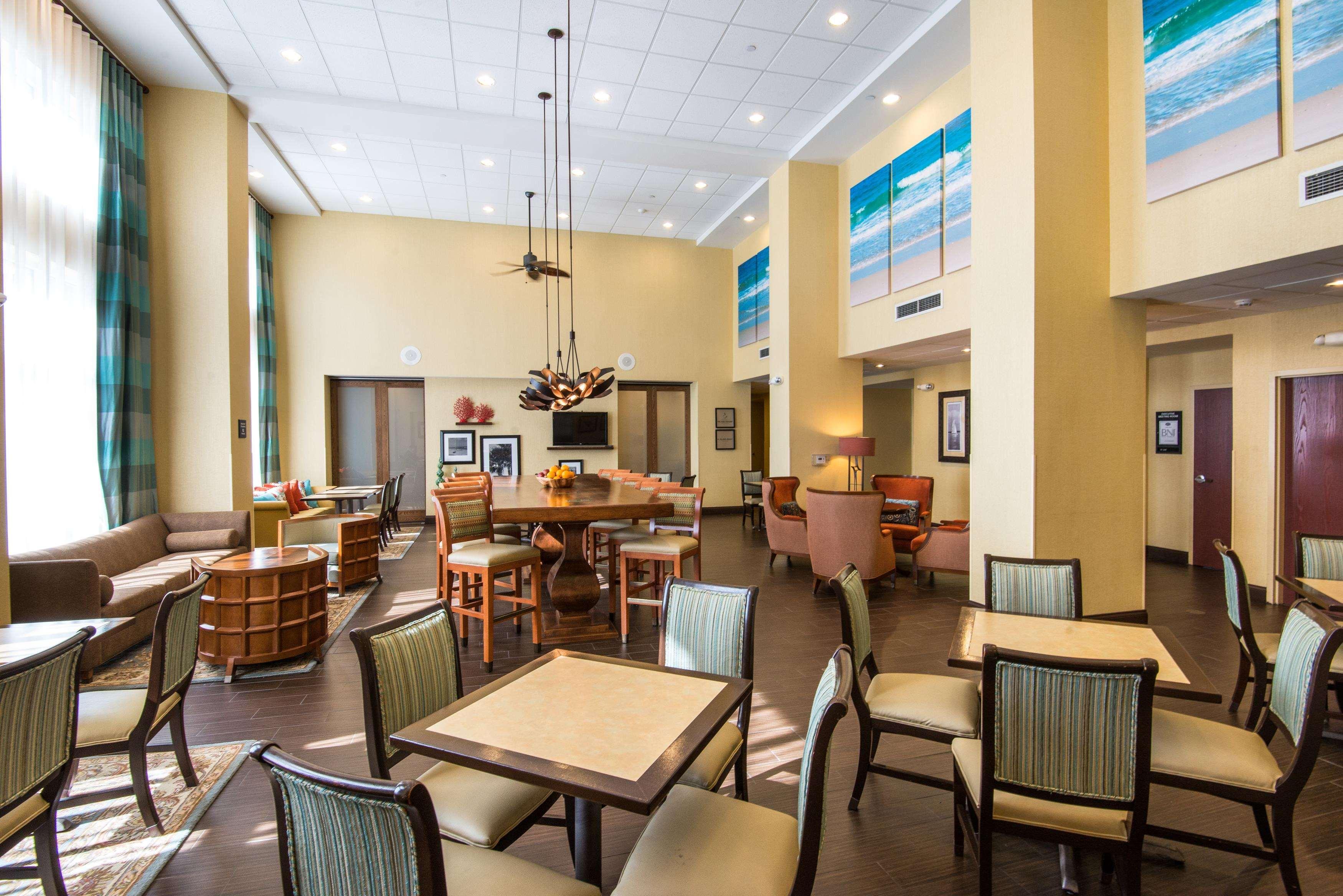 Hampton Inn & Suites Fort Myers-Colonial Boulevard Екстер'єр фото