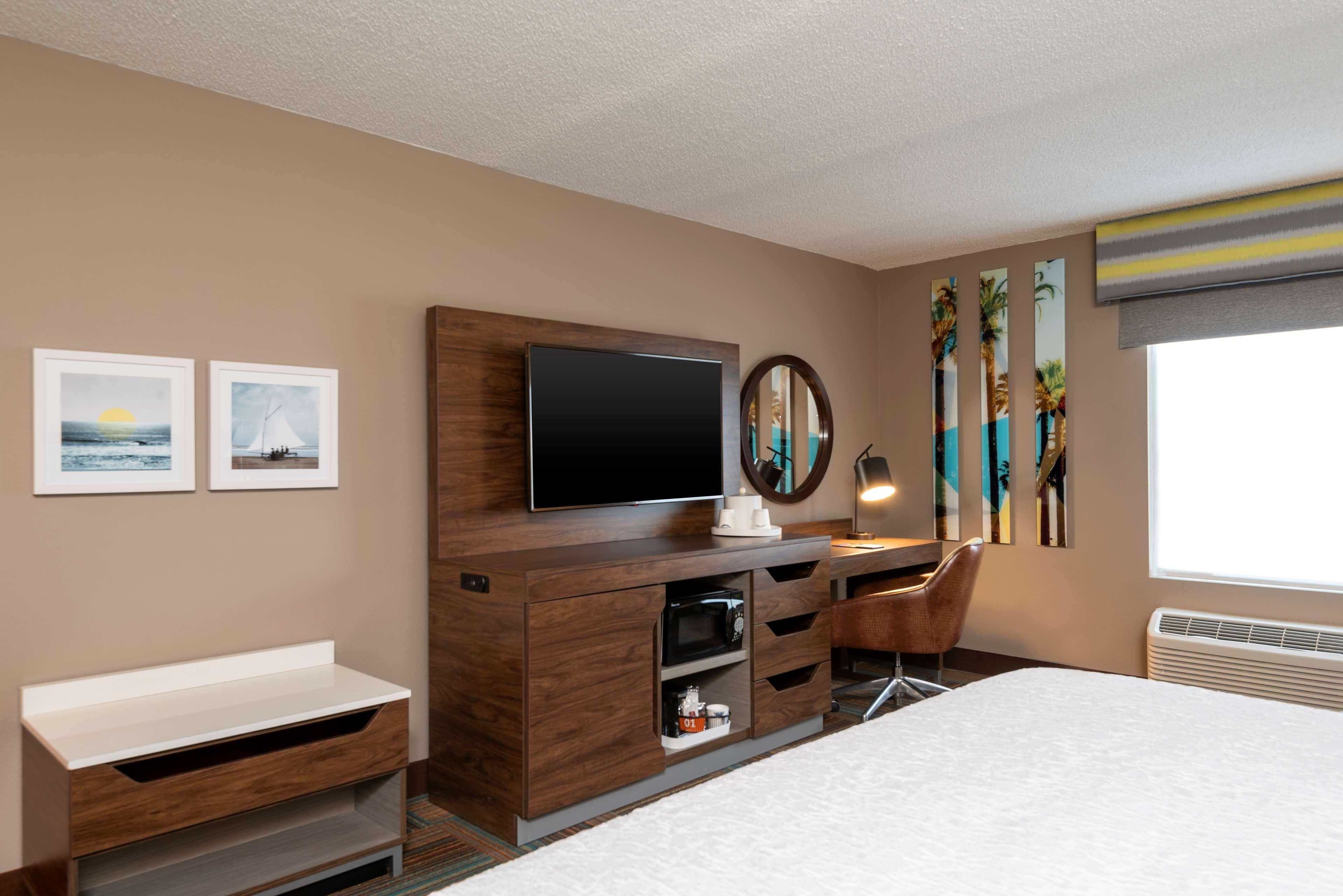 Hampton Inn & Suites Fort Myers-Colonial Boulevard Екстер'єр фото