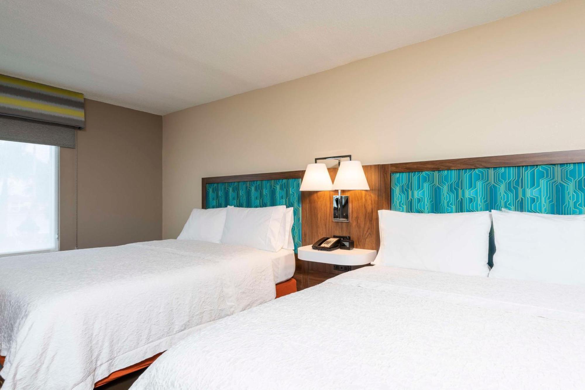 Hampton Inn & Suites Fort Myers-Colonial Boulevard Екстер'єр фото