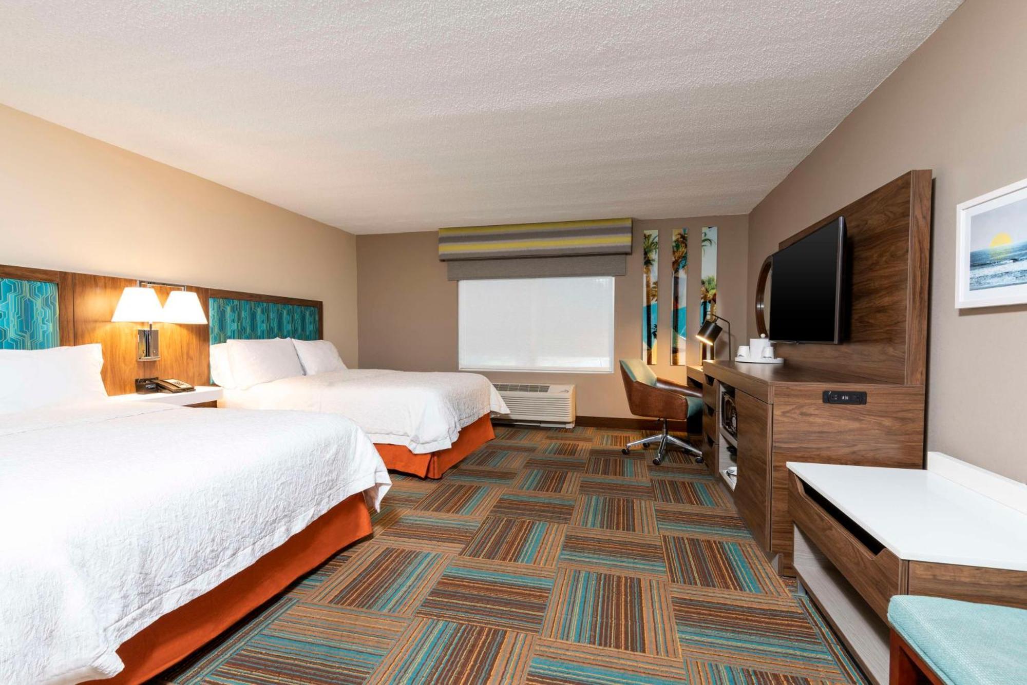 Hampton Inn & Suites Fort Myers-Colonial Boulevard Екстер'єр фото