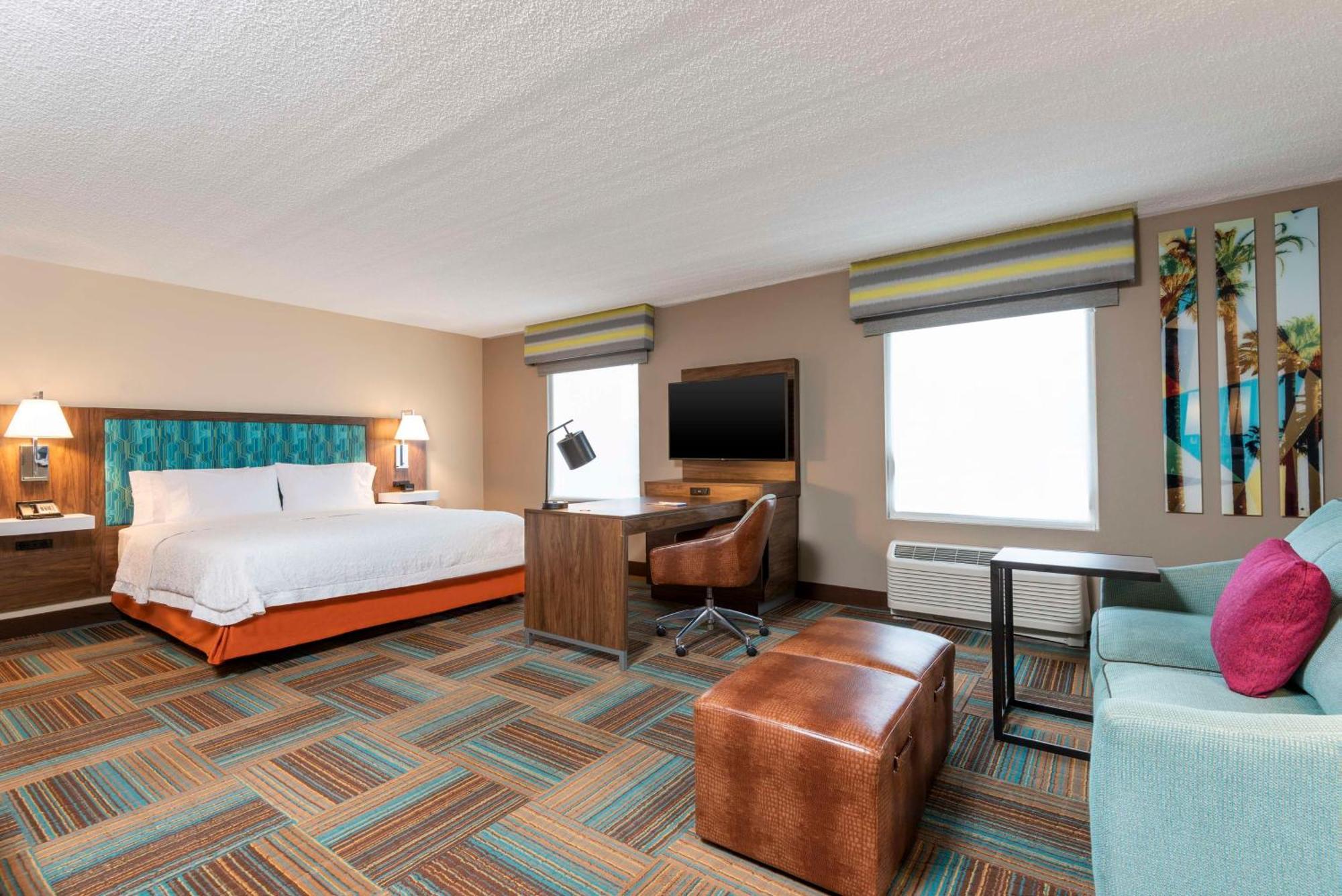 Hampton Inn & Suites Fort Myers-Colonial Boulevard Екстер'єр фото